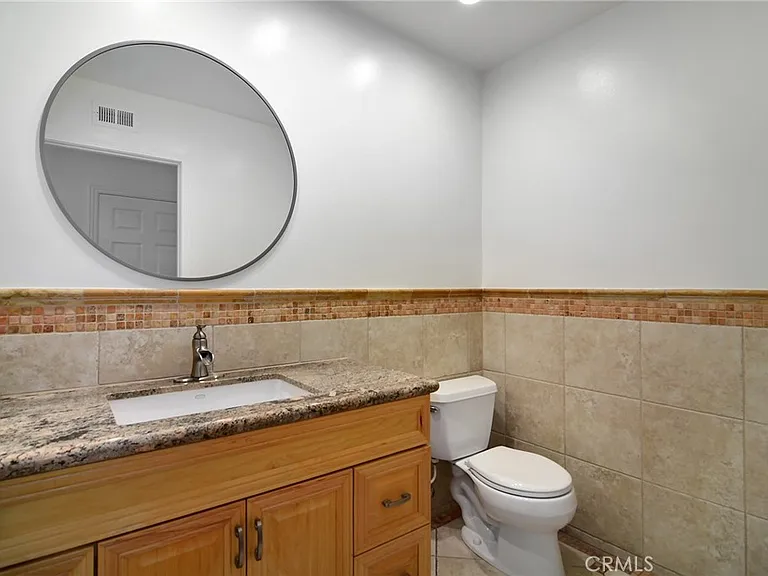 9618 Kentland Ave — Photo 19