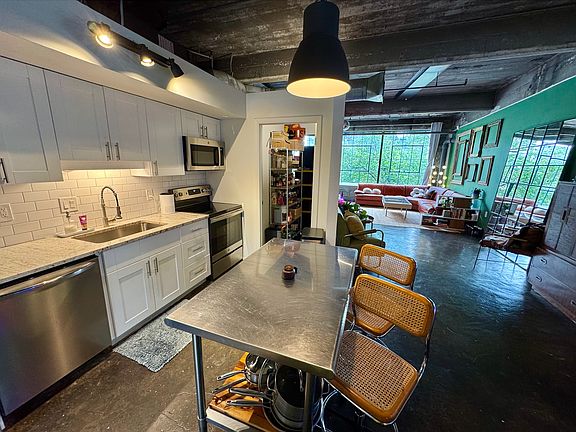 3rd image of 75 John Wesley Dobbs Avenue Neunit #301