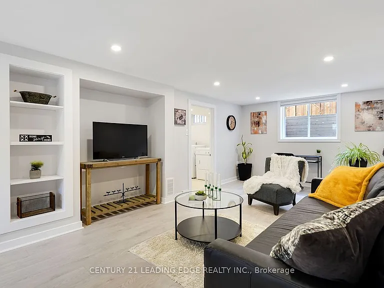 128 Admiral Rd #BASEMENT — Photo 7