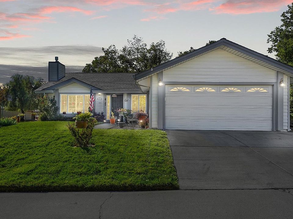 2nd image of 7401 Martignetti Ct