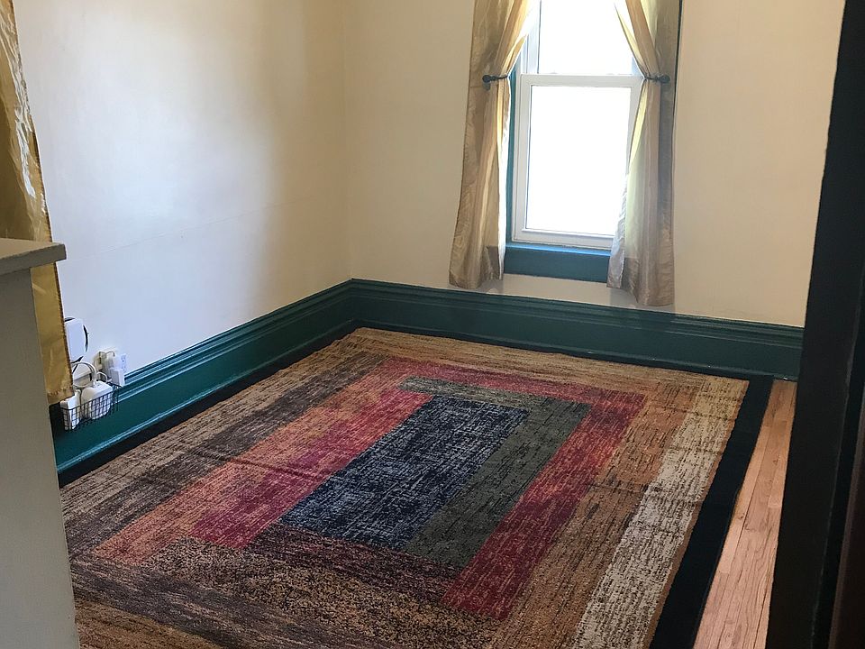 1st image of 719 E Grand Ave #5