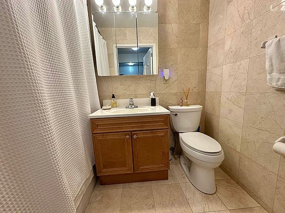 4th image of 229 E 13th St #2A