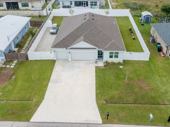 1912 SW FANFARE Street, Port St Lucie, FL 34987
