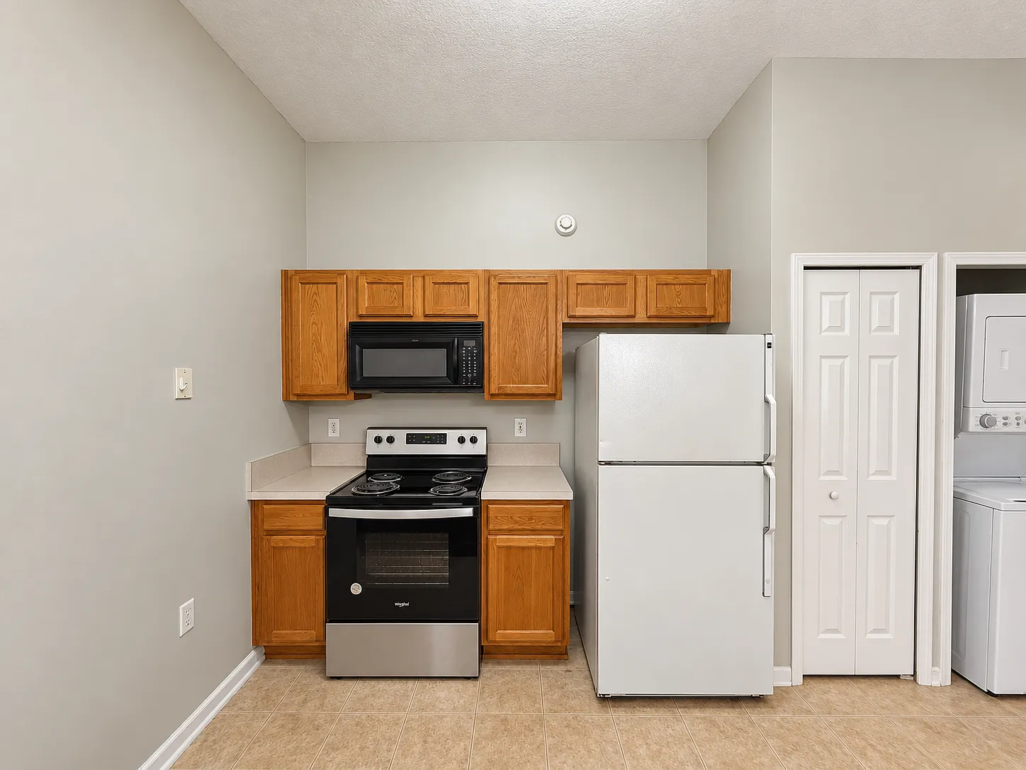 2 bed, 2.0 bath, 990 sqft, $1,250 — Photo 3