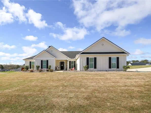 122 Advent Dr, Winder, GA 30680