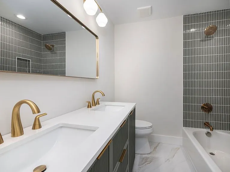 1010 Fiall St — Photo 8