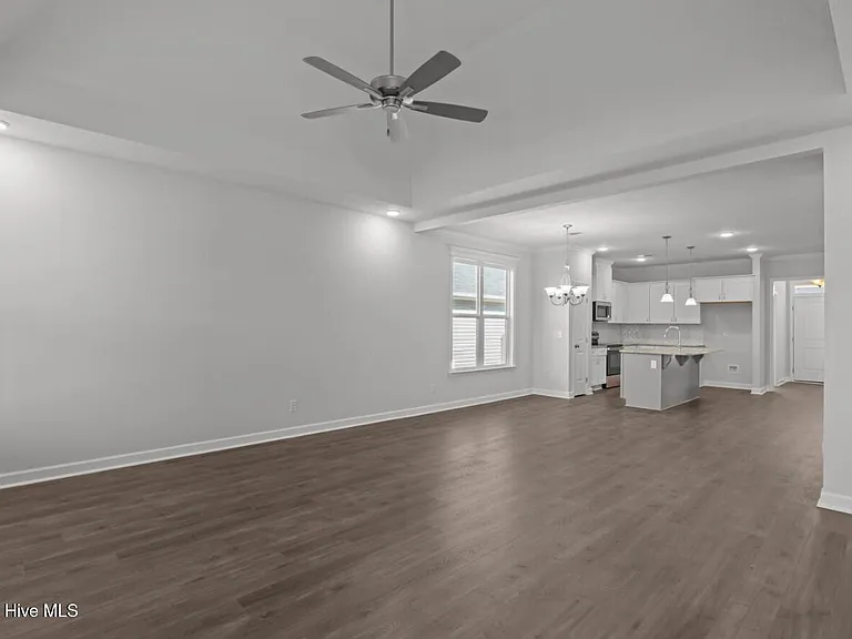 8163 Snelling Dr — Photo 9