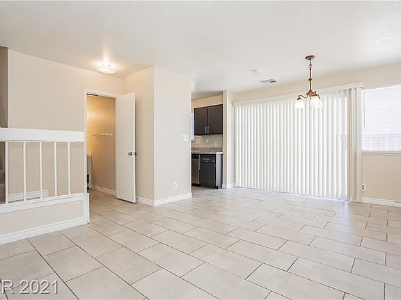 5th image of 5007 Spencer St Unit D