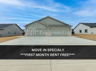5239 N Cypress St, Wichita, KS 67226
