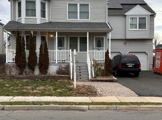 22 Orchard St, Matawan, NJ 07747