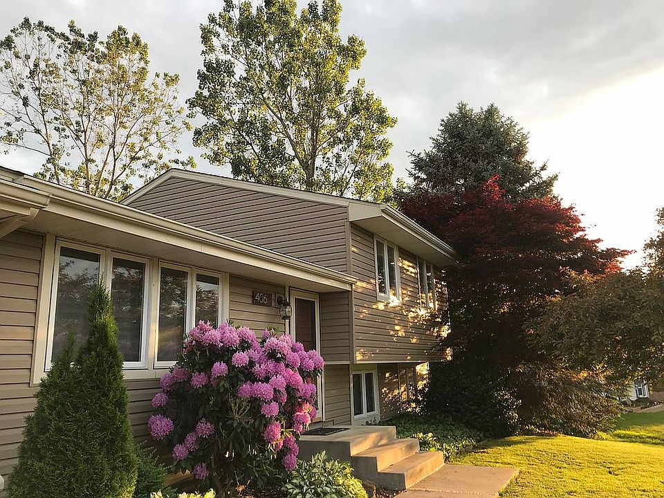1st image of 406 Woodcock Dr