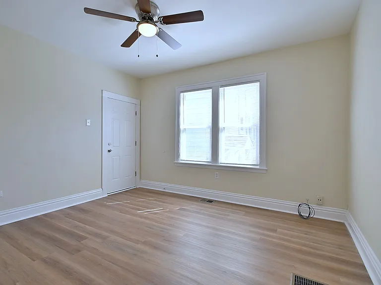 8602 S Muskegon Ave #1W — Photo 5