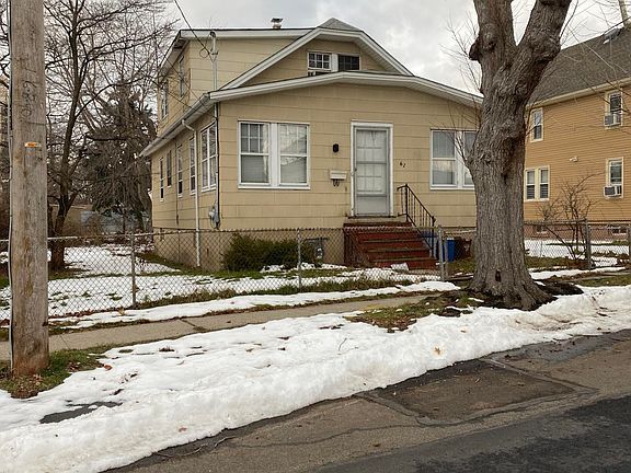 3rd image of 62 Northfield Ave