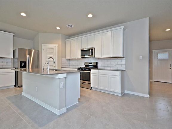 4th image of 7430 Victoria Hollow Trce