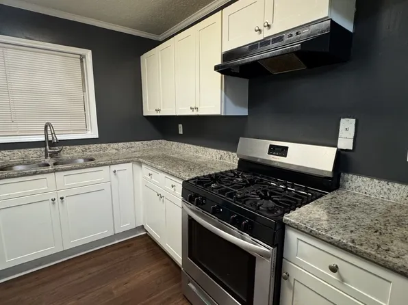 201 Augusta Dr SE, Marietta, GA 30067