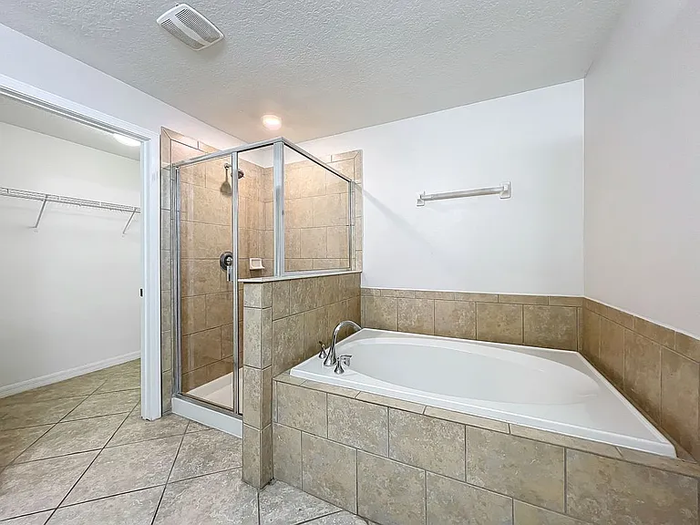 3002 Bargate St — Photo 7