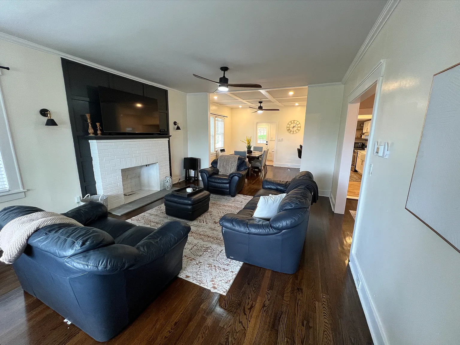 3 bed, 1800 sqft, $4,000 — Photo 4