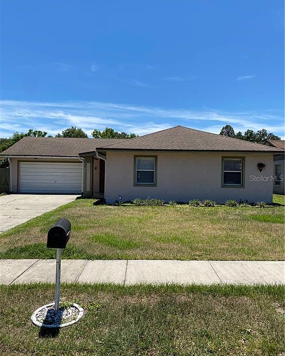 1st image of 637 Stanford Dr
