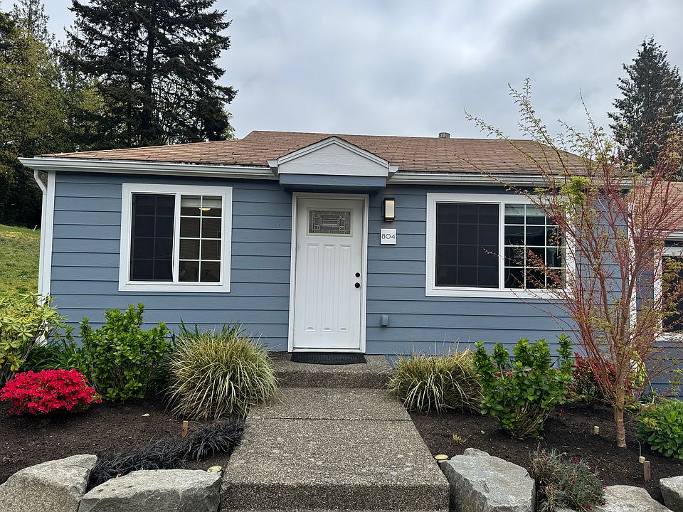 1st image of 804 S 6th Ave SW #804