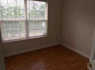 9421 Wilcoxen Dr, Manassas Park, VA
