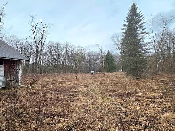 3rd image of 302 Burns Rd