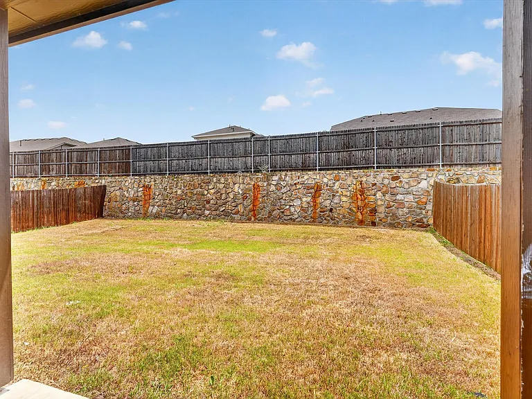 2109 Muscovy St — Photo 30