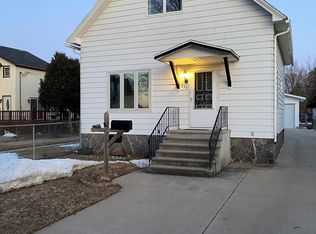 828 Jackson St, Marinette, WI 54143