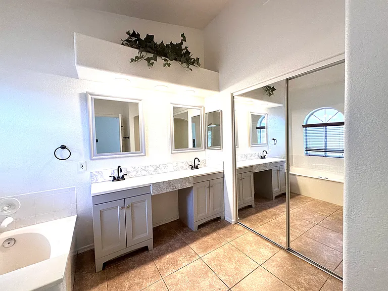 9209 E Pershing Ave — Photo 13