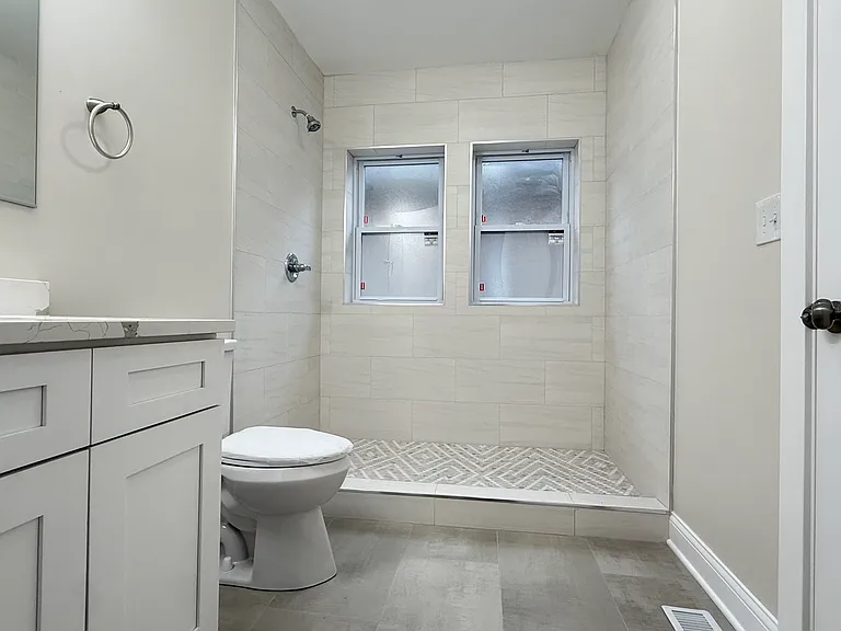 5821 W Gunnison St — Photo 18