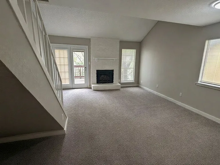 1711 Burton Dr #A — Photo 2