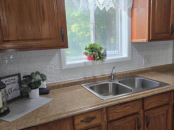 5th image of 5162 Allingham Dr