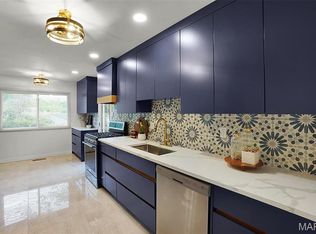 4972 Bristol Rock Rd, Florissant, MO 63033