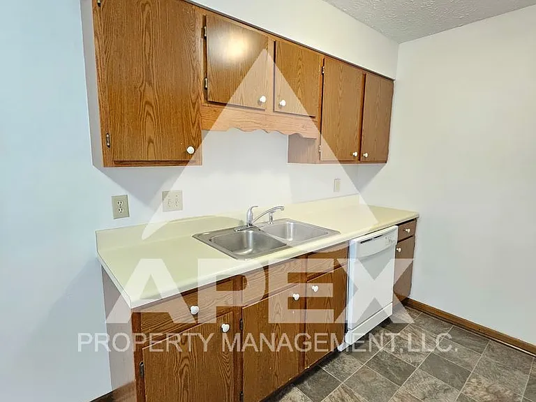 5615 Jacksboro Pike #11 — Photo 10