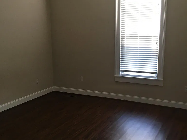507 W James St #A — Photo 5
