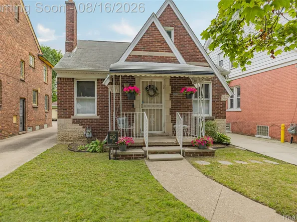 16166 Wildemere St, Detroit, MI 48221