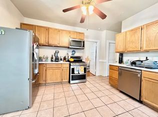 77 Hillside St FLOOR 3, Roxbury Crossing, MA 02120