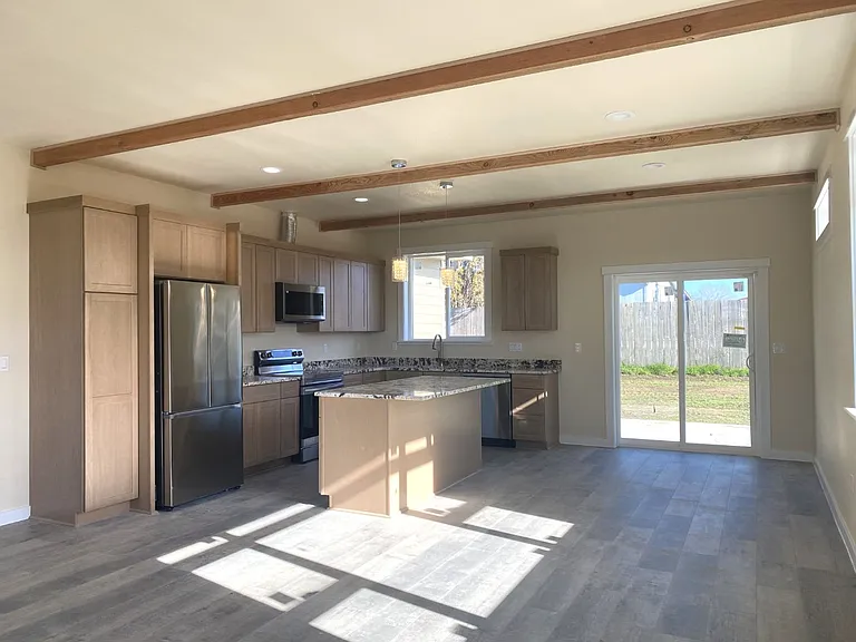 332 Lolly Ln — Photo 4