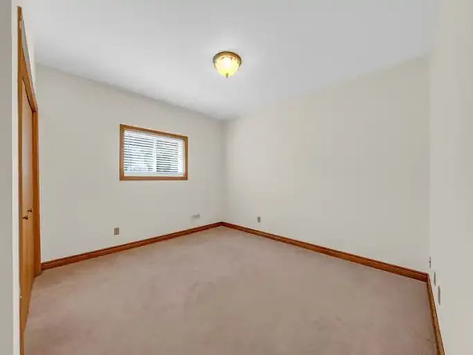 5945 Lasalle St #1A — Photo 6