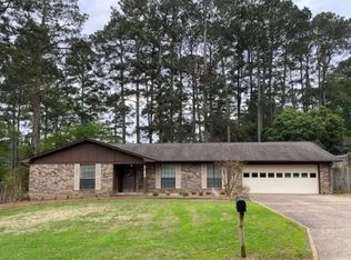 2109 Pinewood Dr, El Dorado, AR 71730