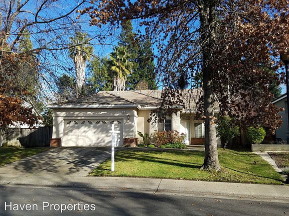 2nd image of 184 Elkins Cir
