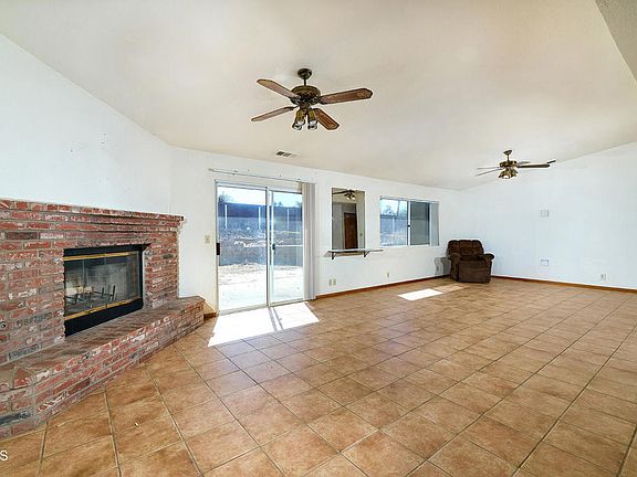 5th image of 19163 Paradise Mountain Rd