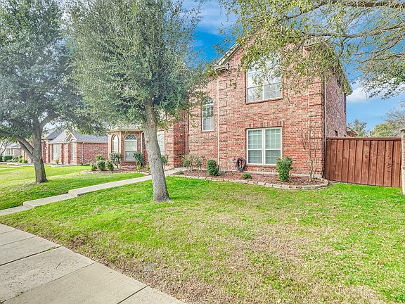 2nd image of 3305 Silver Springs Way