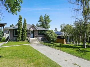 2326 19th St SW, Calgary, AB T2T4X2
