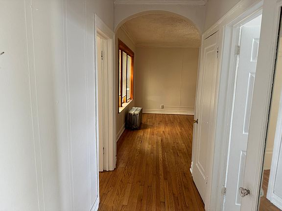 3rd image of 826 S 17th Ave #2B
