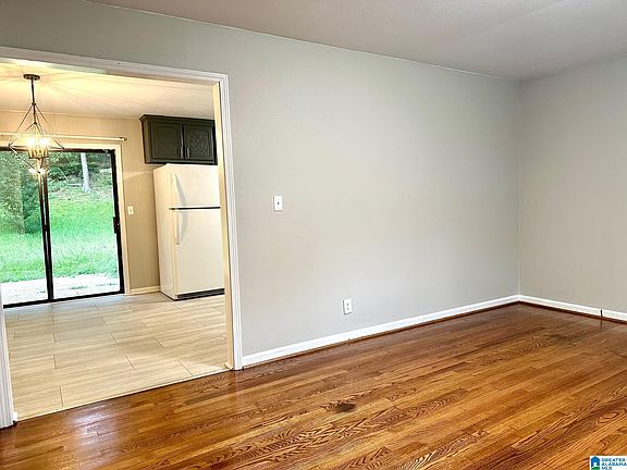 3rd image of 656 Brooksdale Dr
