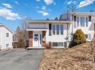37 Kindling Cres, Middle Sackville, NS B4E 2V2