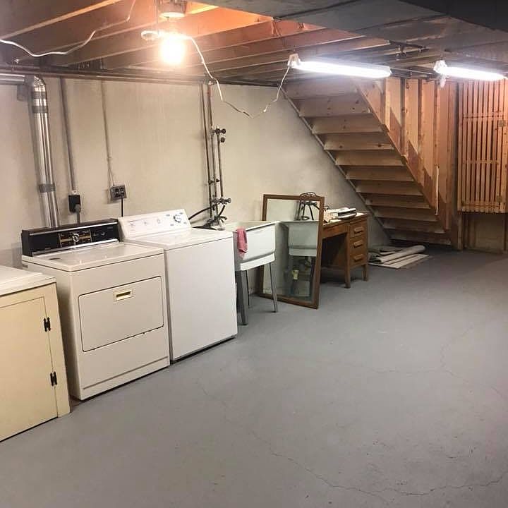 1st image of 698 Francis St