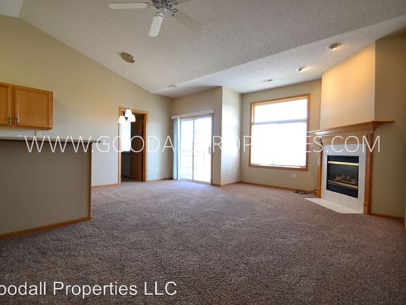 3rd image of 950 67th St Unit 421