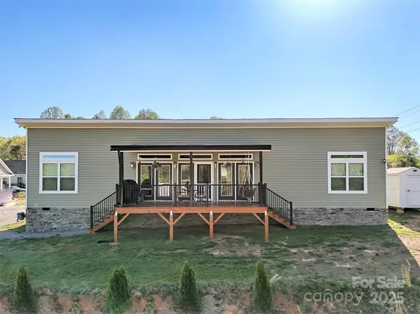 380 Carolina Ave, Marion, NC 28752