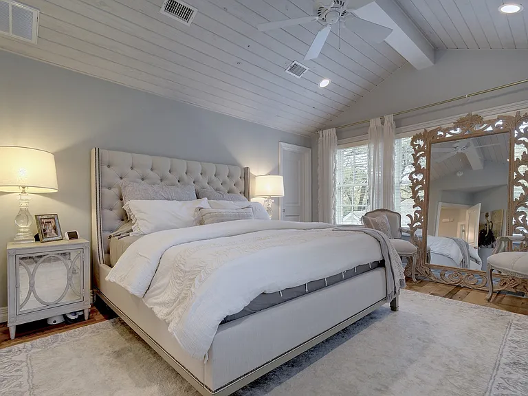 2832 San Gabriel St — Photo 11